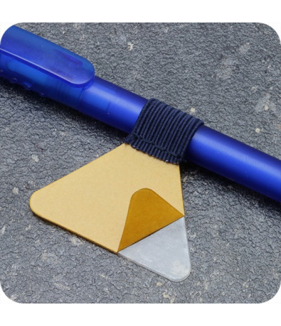 Plastikiniai savilipiai rašiklių laikikliai su plokščios gumelės kilpa, tm.mėlynos sp.