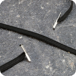 Plokščios elastinės gumelės su 2 metaliniais antgaliais 310mm ilgio, juodos sp. (100vnt.)