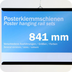 Plastikinių laikiklių komplektas plakatams, 841mm, su 2 kabliukais, juodi (1 pora)