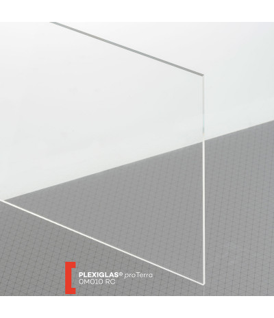Organinis stiklas Plexiglas proTerra (3050x2050x3mm) 0M010 RC skaidri (perdirbta)